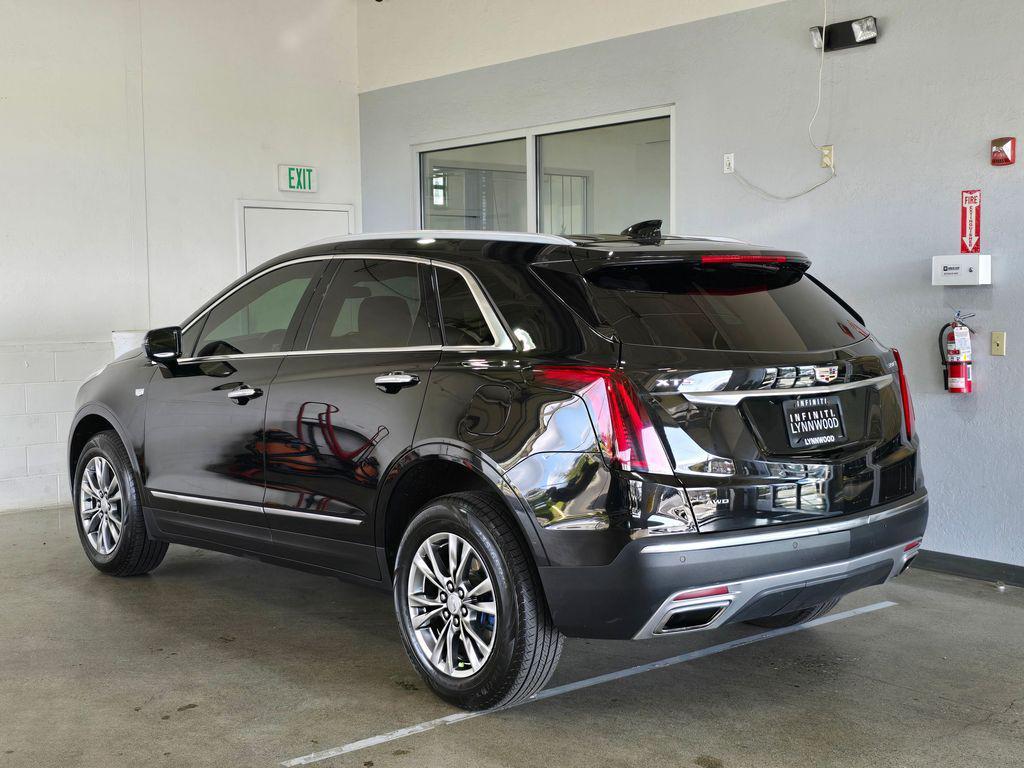 used 2021 Cadillac XT5 car, priced at $22,987