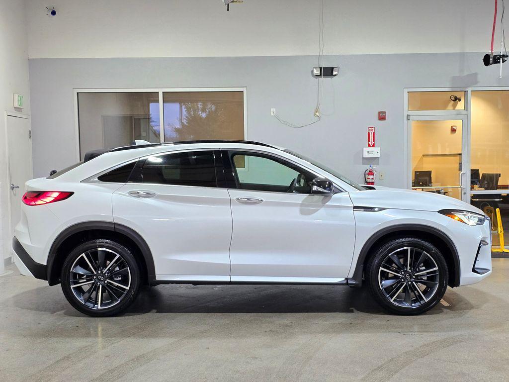 new 2025 INFINITI QX55 car, priced at $48,888