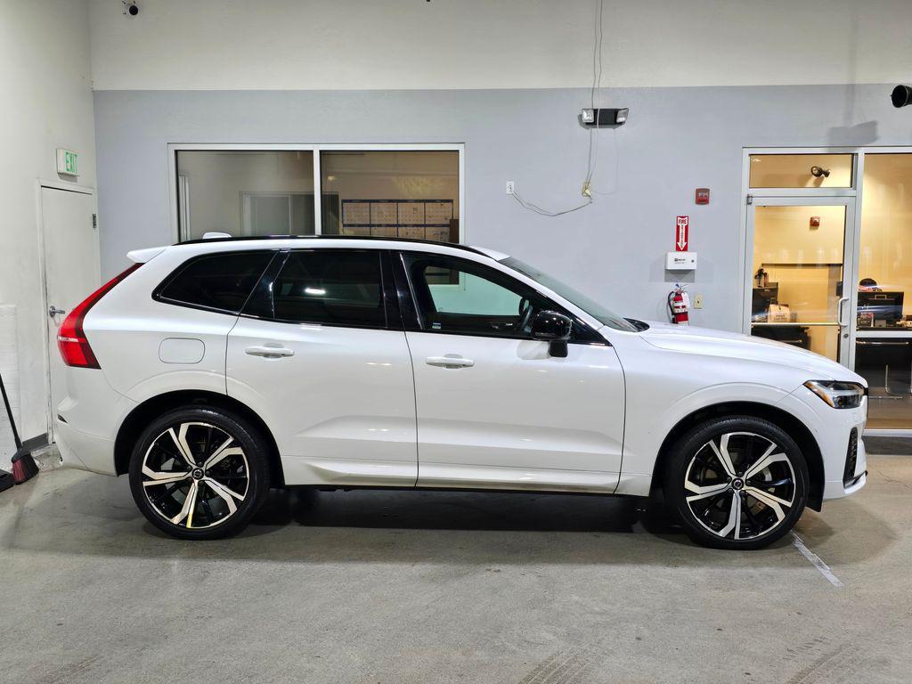 used 2022 Volvo XC60 car, priced at $35,999