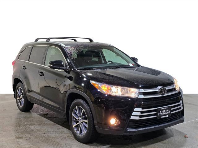 used 2018 Toyota Highlander car, priced at $28,555