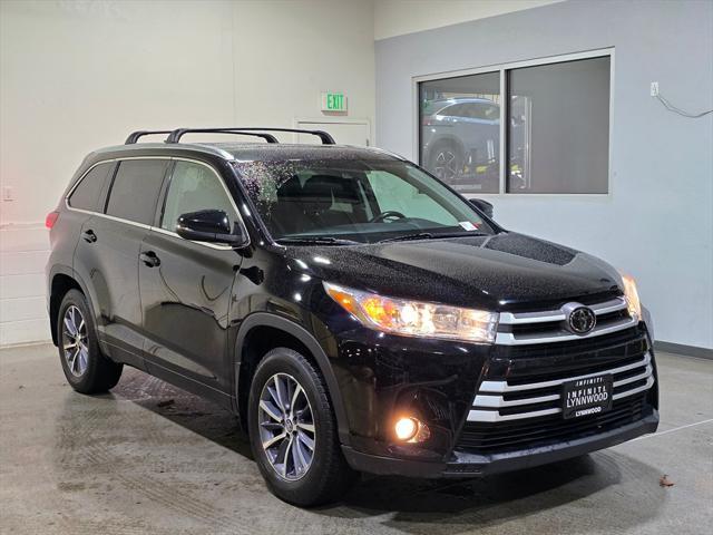 used 2018 Toyota Highlander car, priced at $28,555