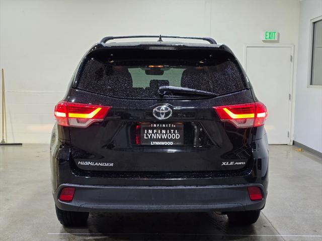 used 2018 Toyota Highlander car, priced at $28,555