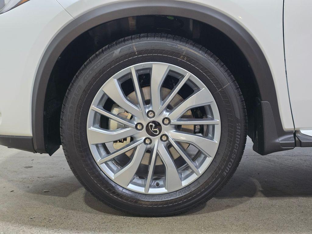 new 2025 INFINITI QX50 car, priced at $44,270