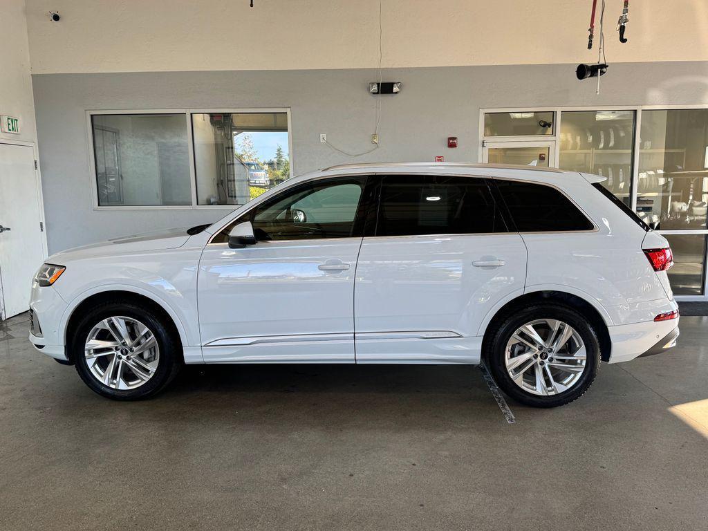 used 2022 Audi Q7 car, priced at $40,991