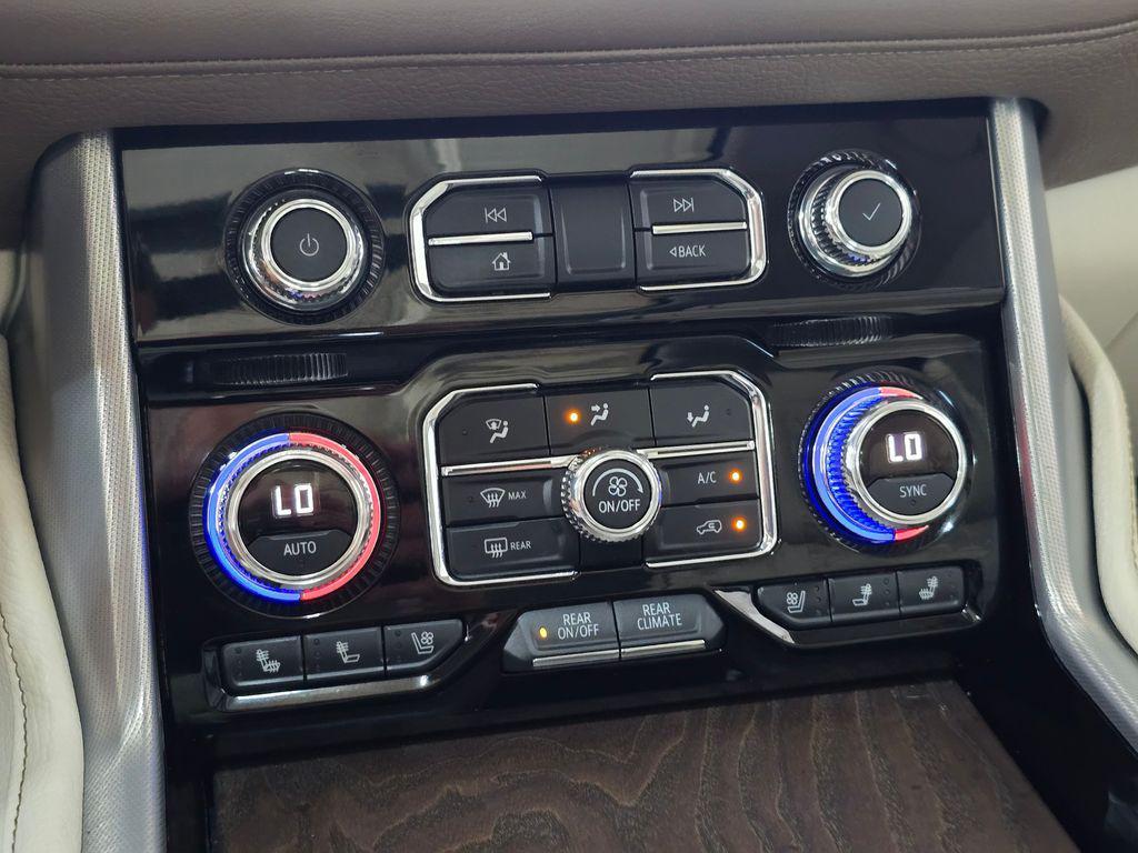 used 2021 GMC Yukon car, priced at $50,987