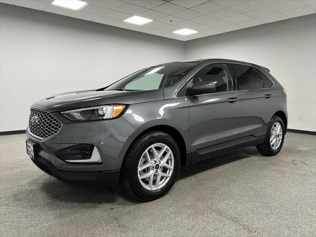 used 2024 Ford Edge car, priced at $24,889