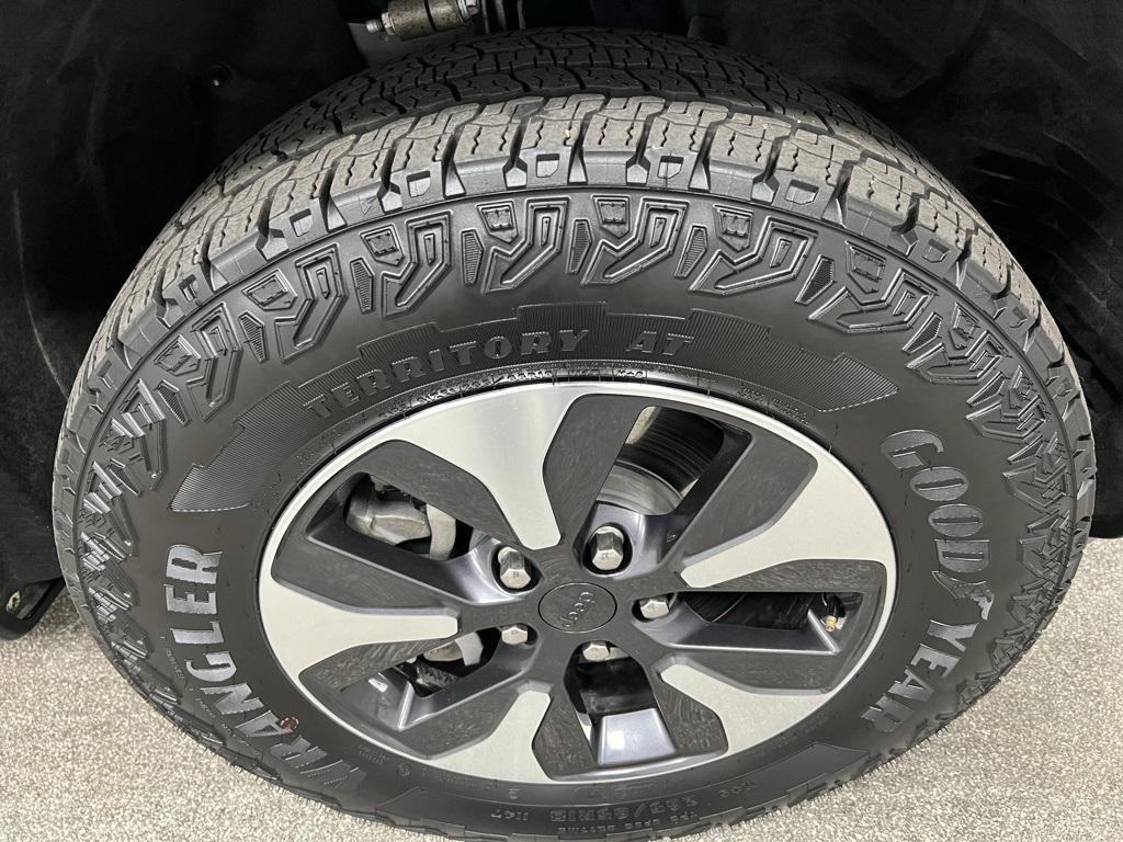 used 2023 Jeep Grand Cherokee 4xe car, priced at $26,995
