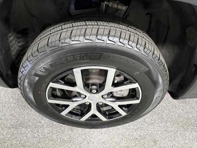 used 2024 Jeep Grand Cherokee L car, priced at $39,927