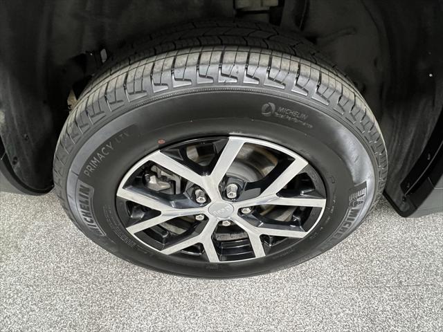 used 2024 Jeep Grand Cherokee L car, priced at $39,927