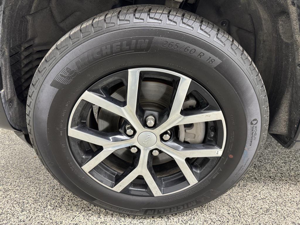 used 2024 Jeep Grand Cherokee L car, priced at $38,796