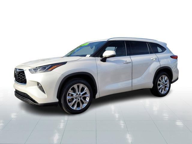 used 2020 Toyota Highlander car, priced at $30,770