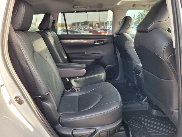 used 2020 Toyota Highlander car, priced at $30,770