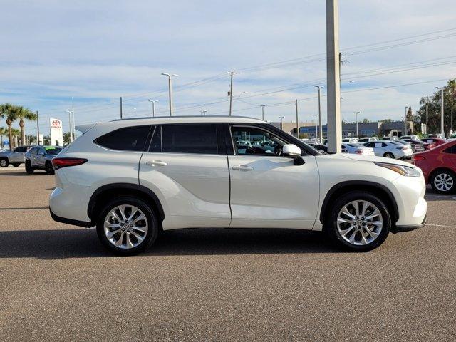 used 2020 Toyota Highlander car, priced at $30,770