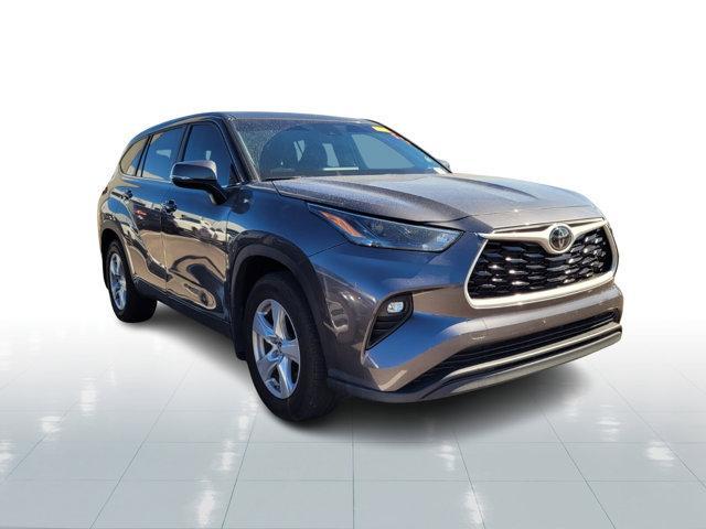 used 2024 Toyota Highlander car, priced at $35,584