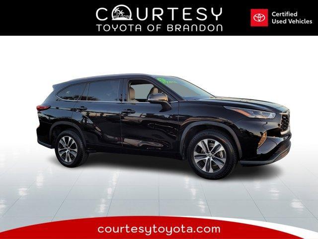 used 2021 Toyota Highlander car, priced at $29,393