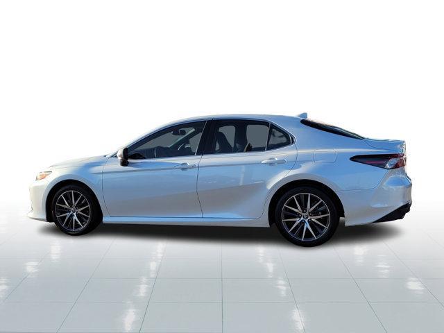 used 2022 Toyota Camry Hybrid car, priced at $29,690