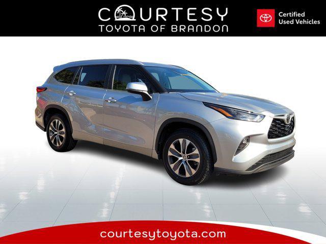 used 2023 Toyota Highlander car, priced at $34,673
