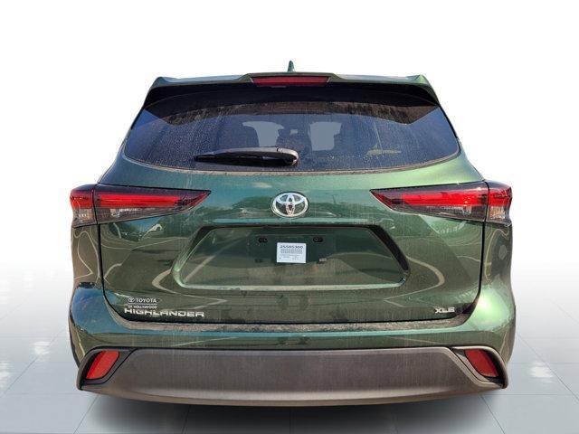 used 2025 Toyota Highlander car, priced at $43,790