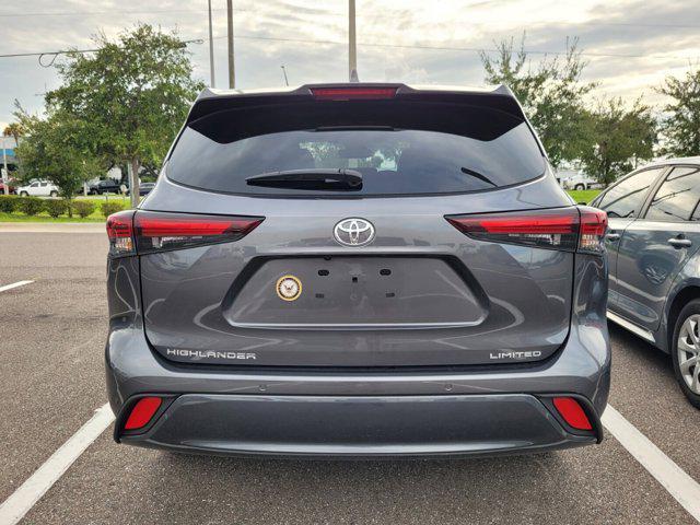 used 2025 Toyota Highlander car, priced at $51,990