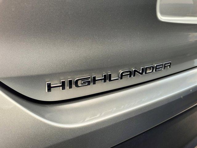 used 2023 Toyota Highlander car, priced at $38,850