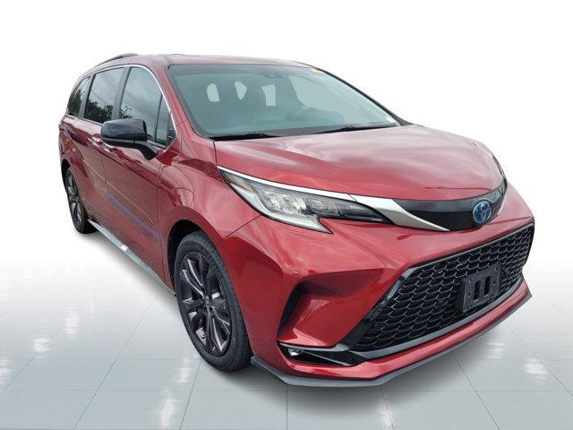 used 2023 Toyota Sienna car, priced at $45,623