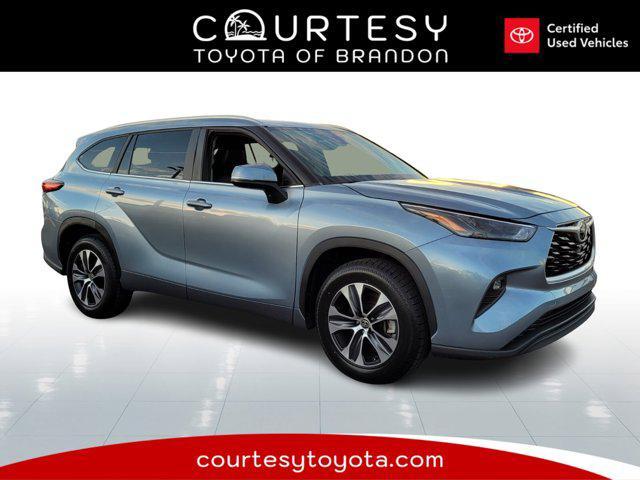 used 2023 Toyota Highlander car, priced at $38,354