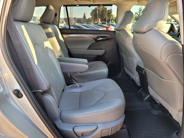 used 2021 Toyota Highlander car, priced at $38,000