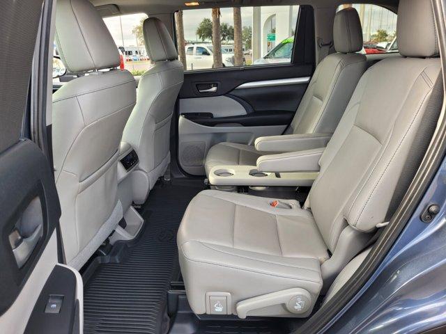 used 2019 Toyota Highlander car, priced at $25,777