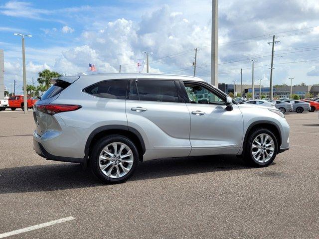 used 2022 Toyota Highlander Hybrid car, priced at $49,718