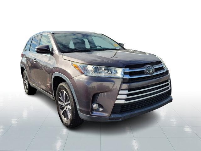 used 2019 Toyota Highlander car, priced at $25,273