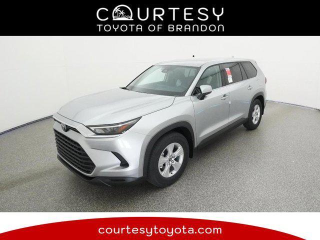 new 2025 Toyota Highlander car, priced at $44,685