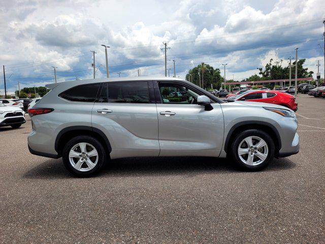 used 2021 Toyota Highlander car, priced at $25,400