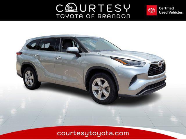 used 2021 Toyota Highlander car, priced at $25,400