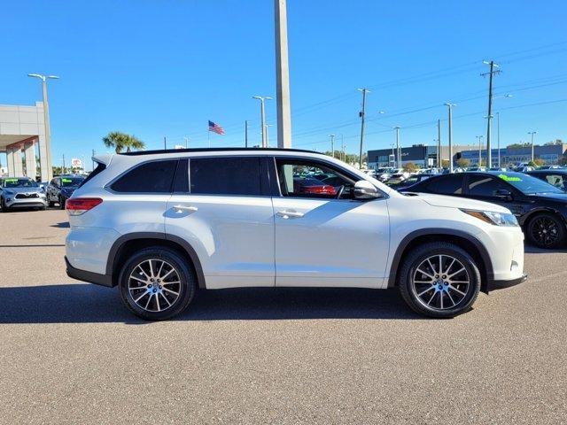 used 2017 Toyota Highlander car, priced at $19,412