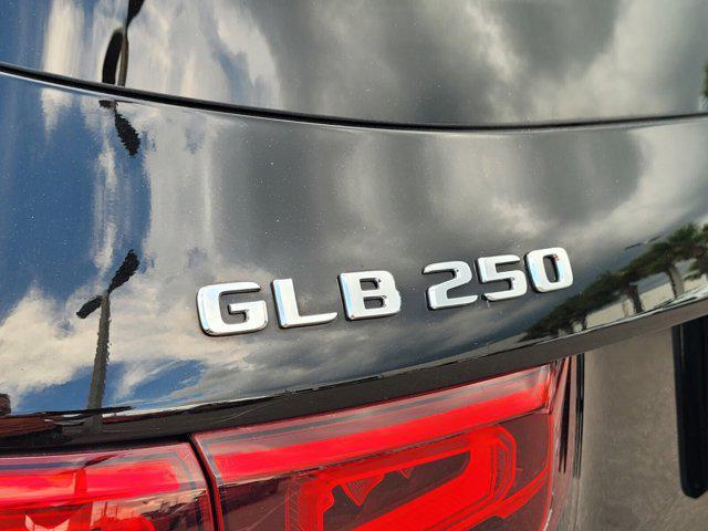 used 2021 Mercedes-Benz GLB 250 car, priced at $24,890