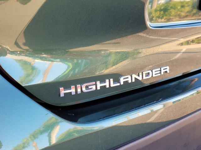 used 2023 Toyota Highlander Hybrid car, priced at $43,999