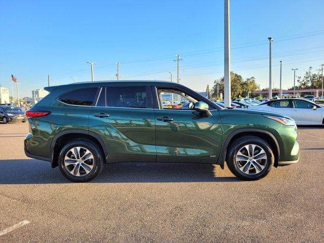 used 2023 Toyota Highlander Hybrid car, priced at $43,999