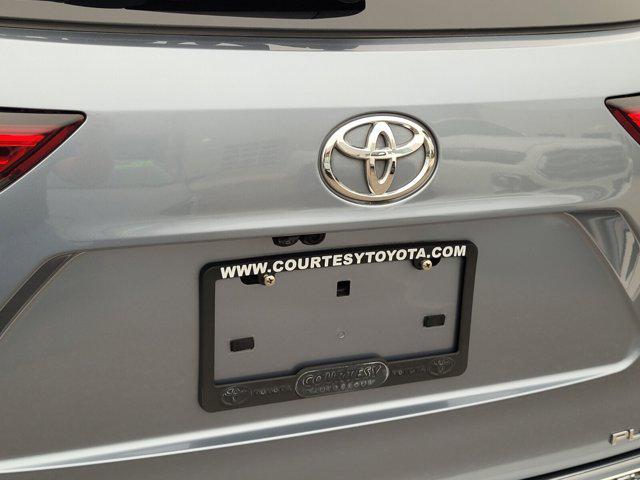 used 2021 Toyota Highlander car, priced at $36,350