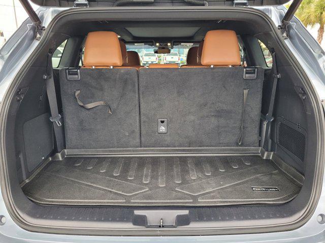 used 2021 Toyota Highlander car, priced at $36,350