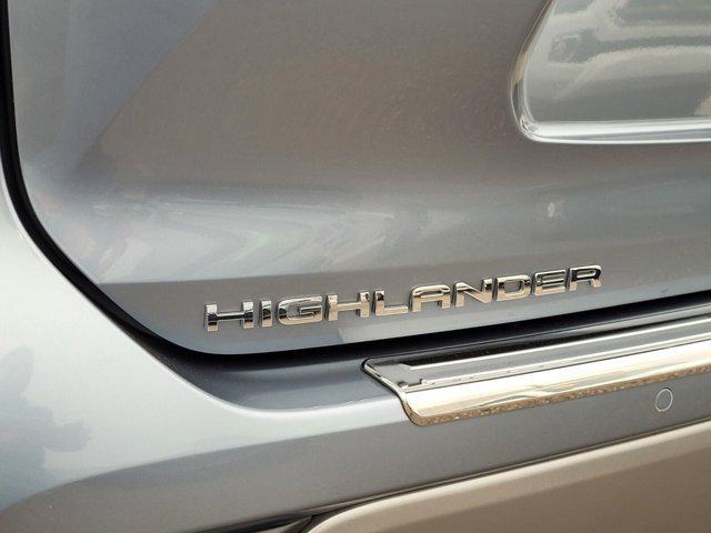 used 2021 Toyota Highlander car, priced at $36,350