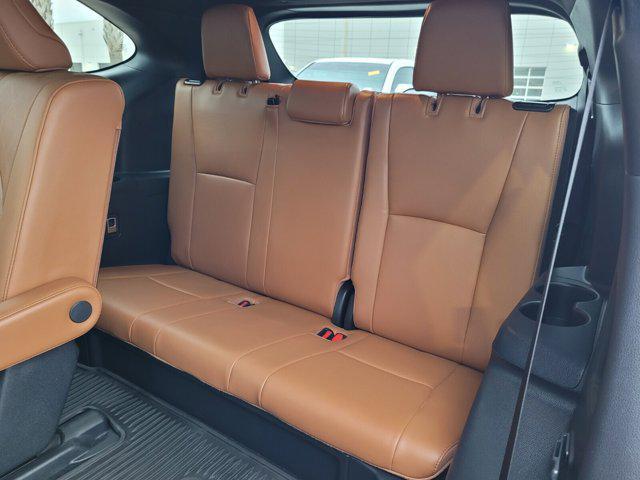 used 2021 Toyota Highlander car, priced at $36,350