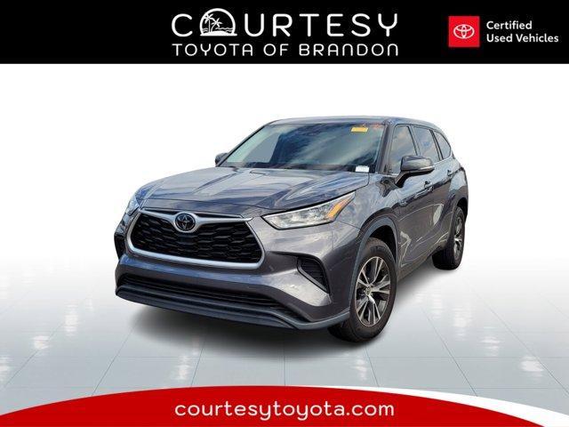 used 2020 Toyota Highlander car, priced at $25,353