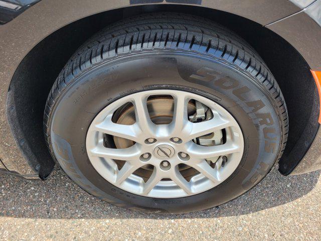 used 2023 Chrysler Pacifica car, priced at $21,100