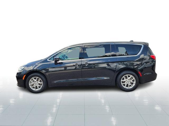 used 2023 Chrysler Pacifica car, priced at $21,100
