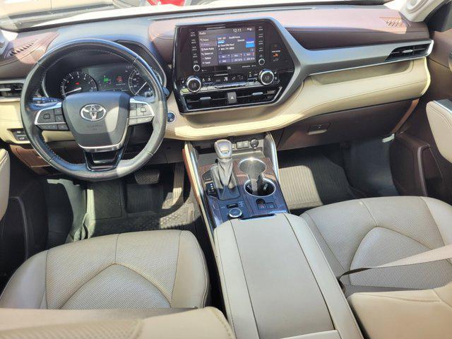 used 2020 Toyota Highlander car, priced at $29,232