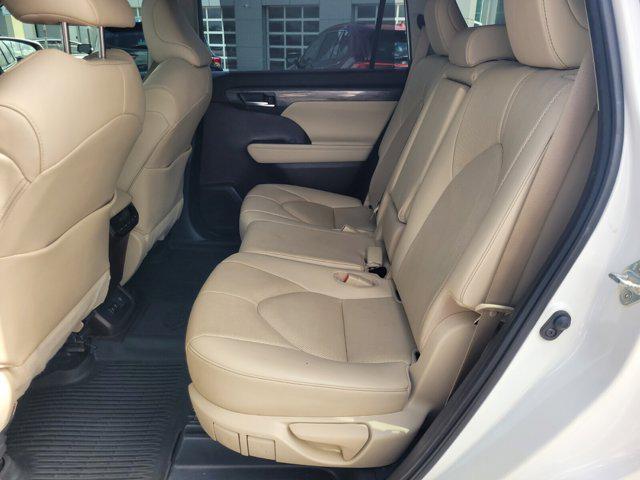 used 2020 Toyota Highlander car, priced at $29,232