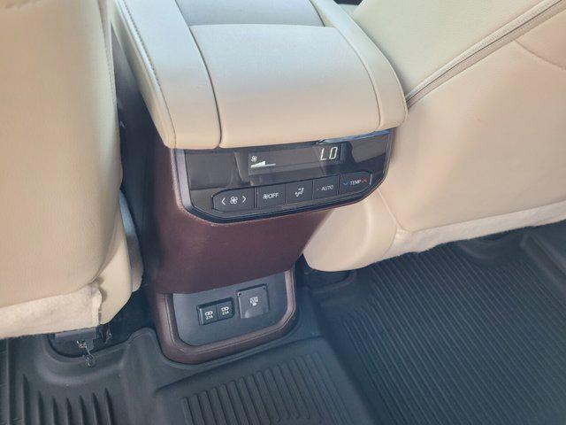 used 2020 Toyota Highlander car, priced at $29,232