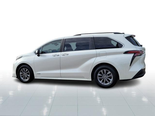 used 2021 Toyota Sienna car, priced at $32,000