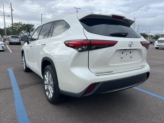 used 2021 Toyota Highlander car, priced at $35,037