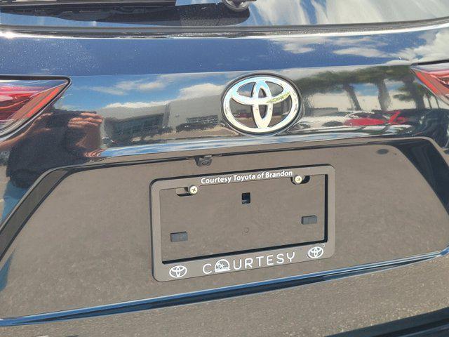 used 2024 Toyota Highlander car, priced at $38,599